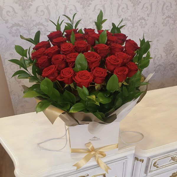 30 Red Royal roses