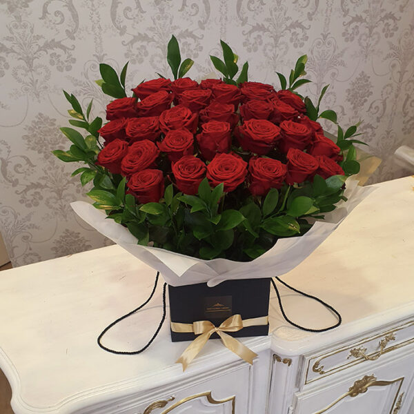 30 Red Royal roses