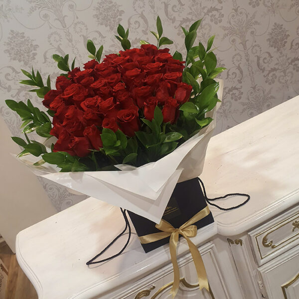 40 Red Royal roses