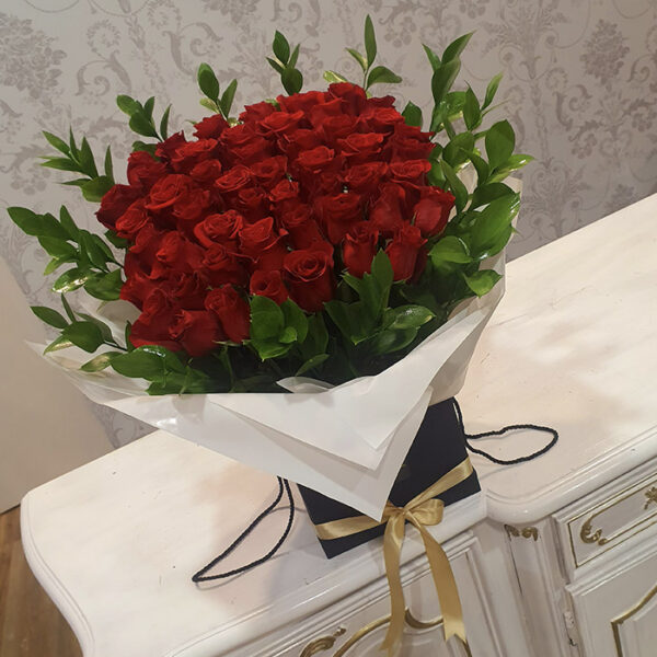 40 Red Royal roses