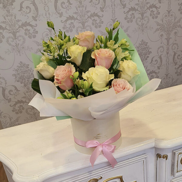 Pink and ivory roses